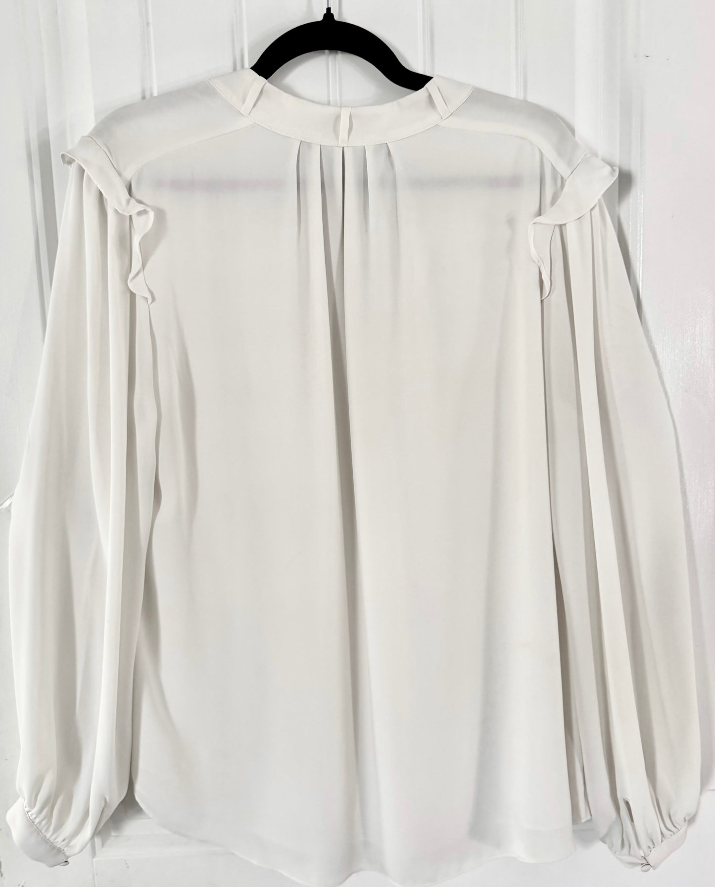 White House Black Market V-Neck Long Sleeve Blouse White (Size 14)