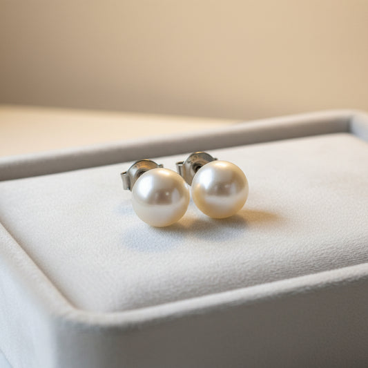 VINTAGE PEARL STERLING SILVER STUD EARRINGS Hallmarked 925 SU CH - Classic!