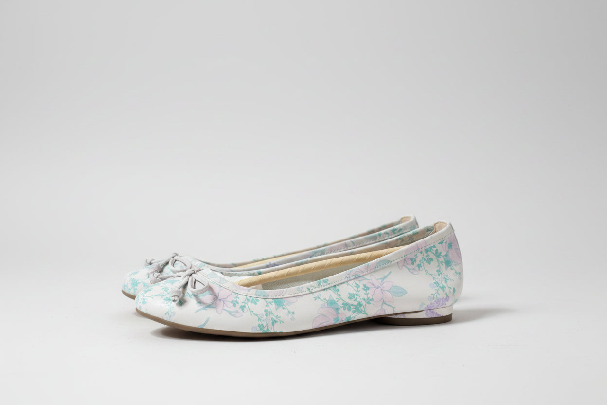 Vionic Callisto Botanical Ballet Flats Ivory Floral Size 6 M NWB