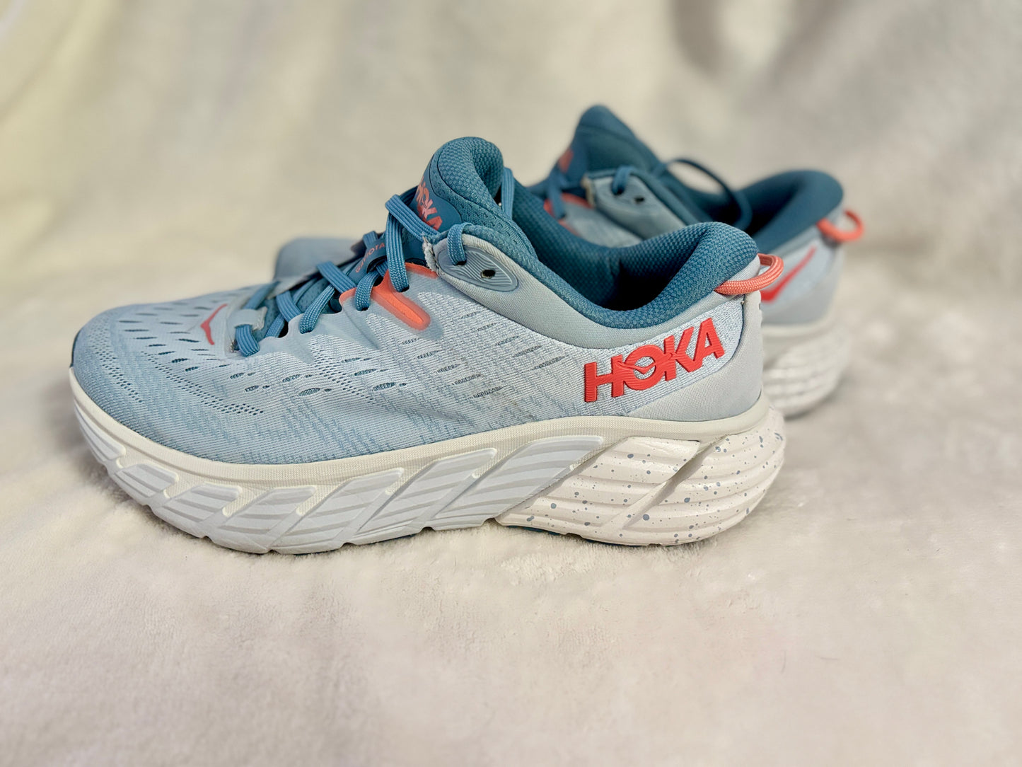 HOKA ONE Gaviota 4 Running Shoes – Size 9 B – Blue Fog/Plein Air