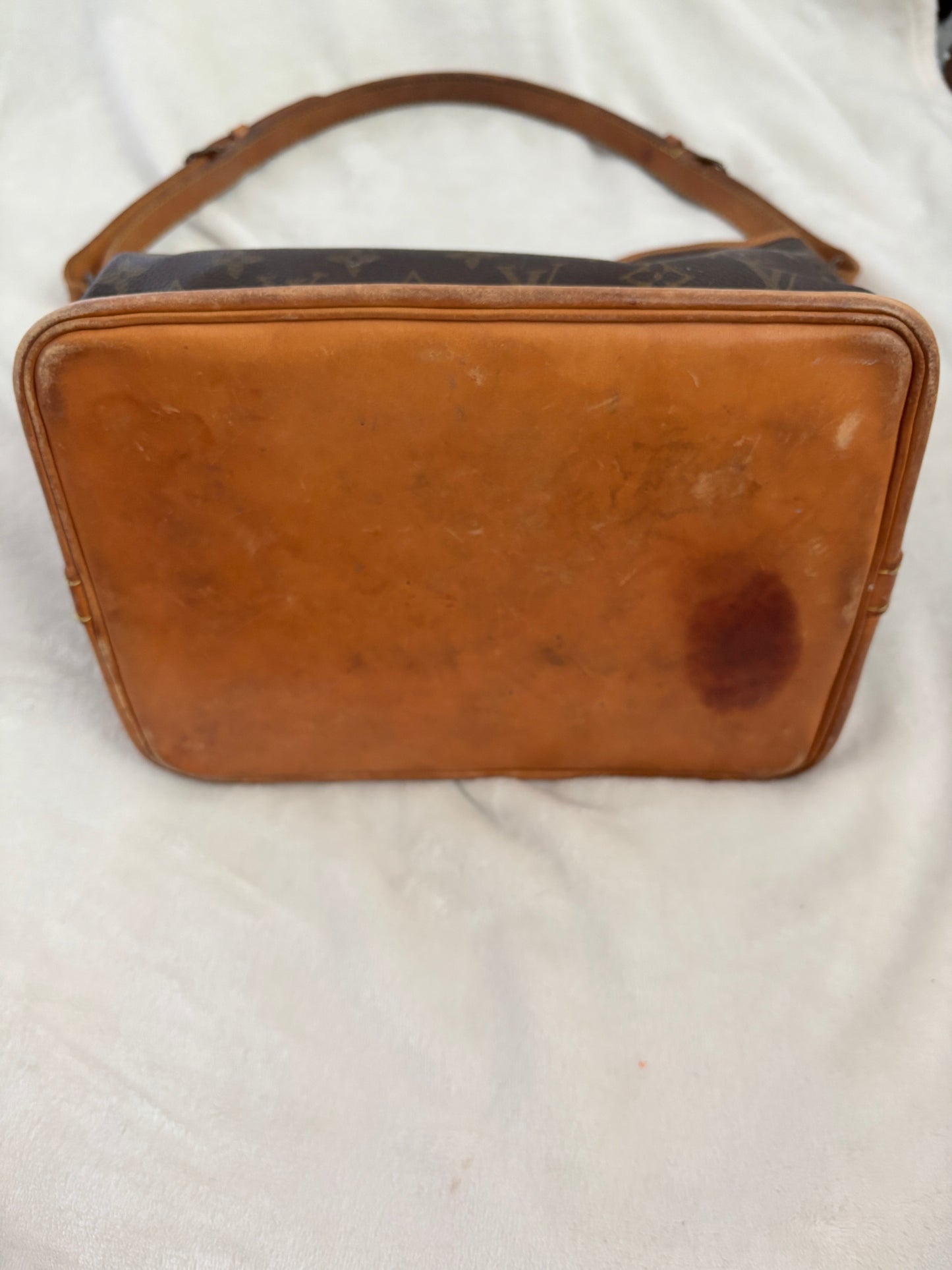 Vintage 1999 Louis Vuitton Monogram Noé Bucket Bag (M42224)