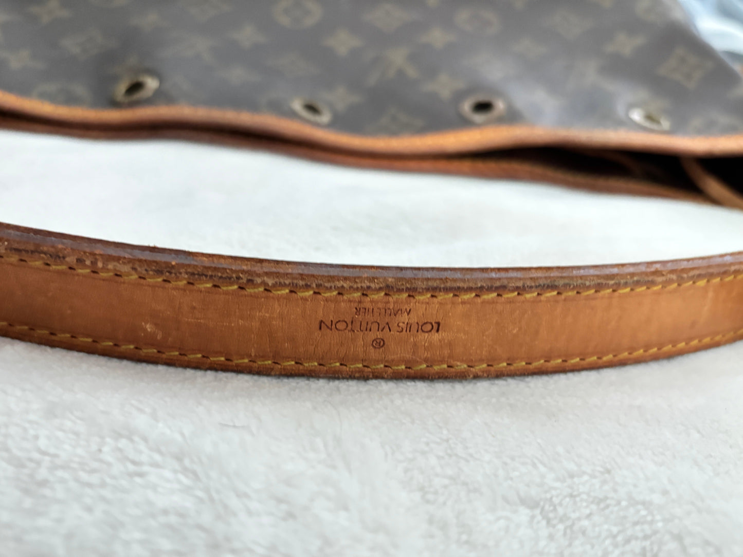 Vintage 1999 Louis Vuitton Monogram Noé Bucket Bag (M42224)
