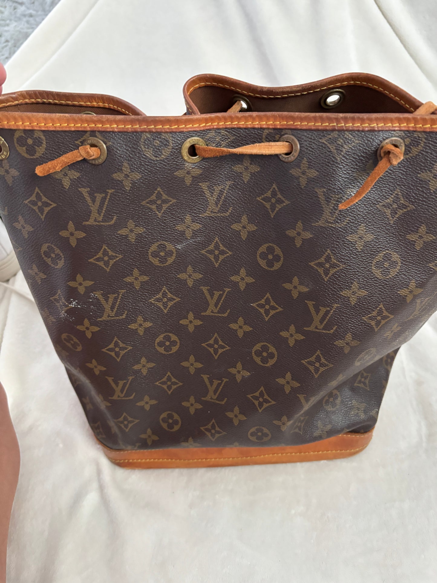 Vintage 1999 Louis Vuitton Monogram Noé Bucket Bag (M42224)