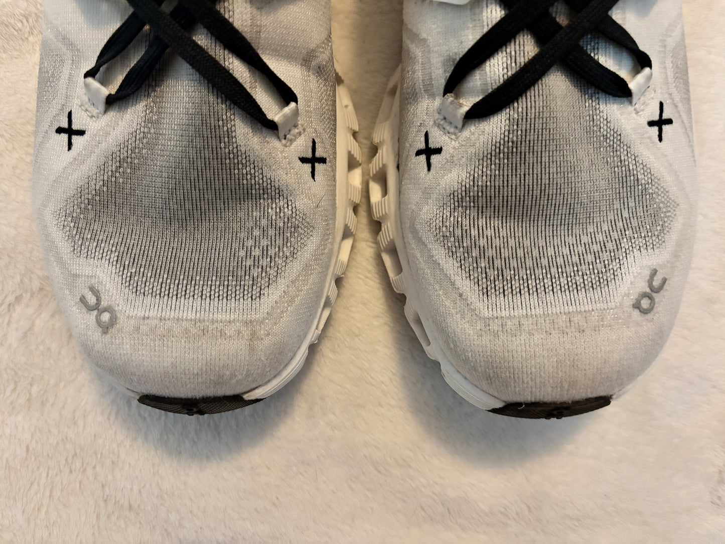 On Cloud X 3 Women's Running Shoes Size 9 US White Black Training Sneakers 60.98697